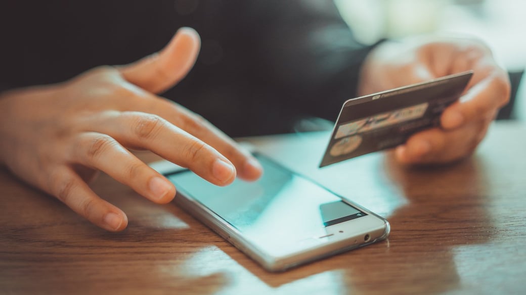 Online shopper being threatened by an eCommerce targetted attack | Shift4Shop